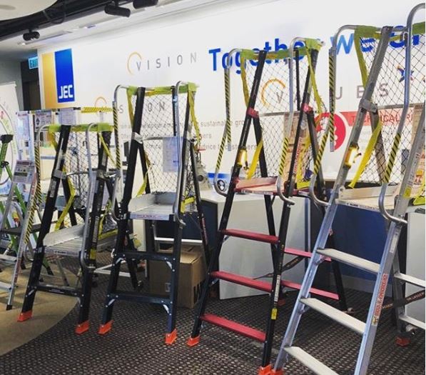 fiberglass platform ladder